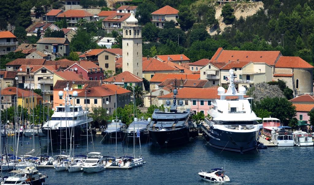 Apartments Pulic Skradin Kamer foto